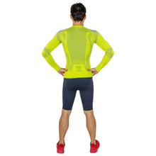 PLAYERA TECNICA CON MANGA LARGA, COMPRESION MEDIA Y TECNOLOGIA FIBRAS INTELIGENTES PL-1-00048