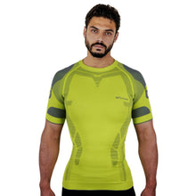 PLAYERA TECNICA CON MANGA CORTA, COMPRESION MEDIA Y TECNOLOGIA FIBRAS INTELIGENTES PL-1-00049