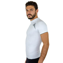 PLAYERA CON MANGA CORTA, COMPRESION MEDIA Y TECNOLOGIA FIBRAS INTELIGENTES PL-1-00068