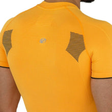 PLAYERA CON MANGA CORTA, COMPRESION MEDIA Y TECNOLOGIA FIBRAS INTELIGENTES PL-1-00068