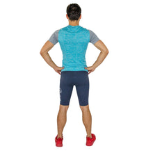 PLAYERA DE MANGAS CORTAS ULTRASUAVE Y DETALLES REFLEJANTES PL-1-00122