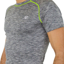 PLAYERA DE MANGAS CORTAS ULTRASUAVE Y DETALLES REFLEJANTES PL-1-00126