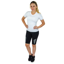 PLAYERA TECNICA DE MANGA CORTA CON CUELLO V, ALTA COMPRESION Y FIBRAS INTELIGENTES PL-2-00017