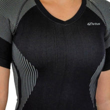 PLAYERA TECNICA DE MANGA CORTA, ALTA COMPRESIÓN Y FIBRAS INTELIGENTES PL-2-00061